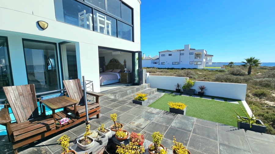 5 Bedroom Property for Sale in Sandy Point Beach Estate Western Cape